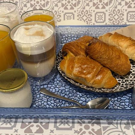 Near Castle Of Versailles Cozy Room With Breakfast And Parking المظهر الخارجي الصورة