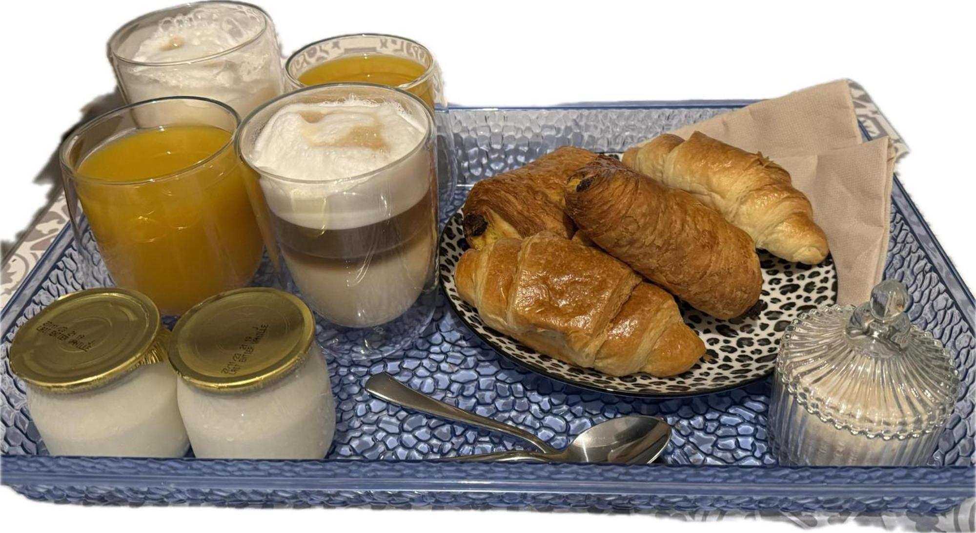 Near Castle Of Versailles Cozy Room With Breakfast And Parking المظهر الخارجي الصورة